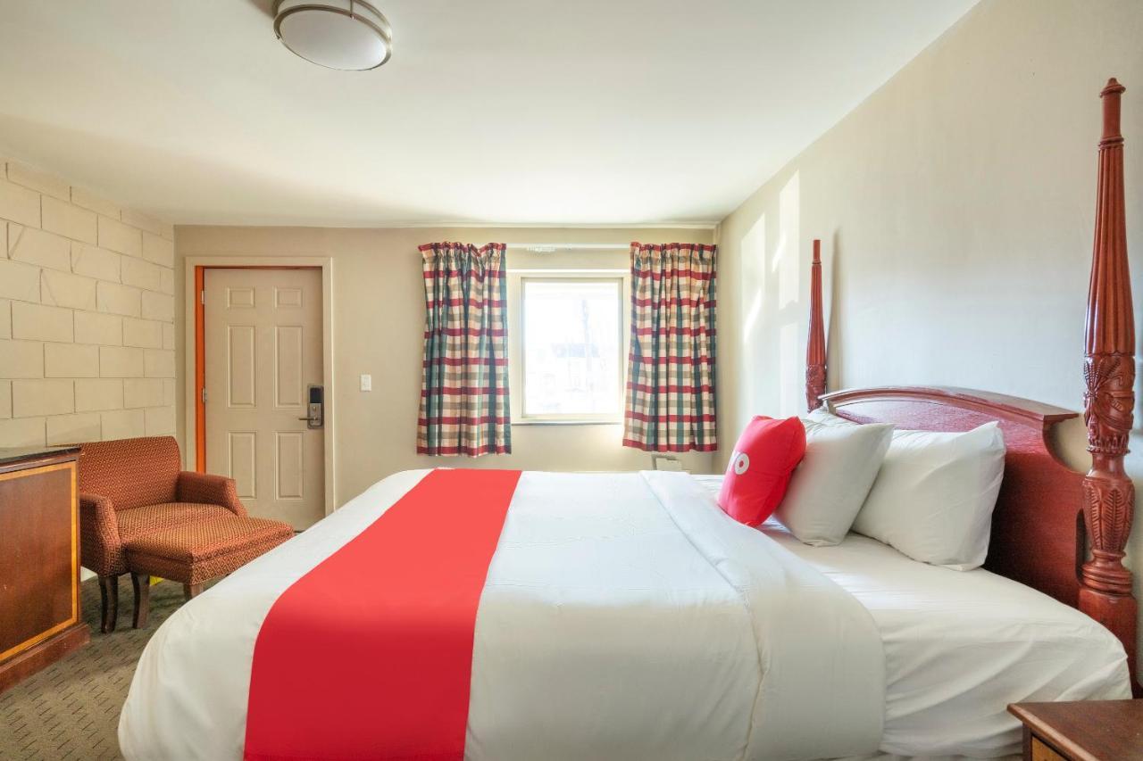 Oyo Hotel Malden Ma Broadway 外观 照片