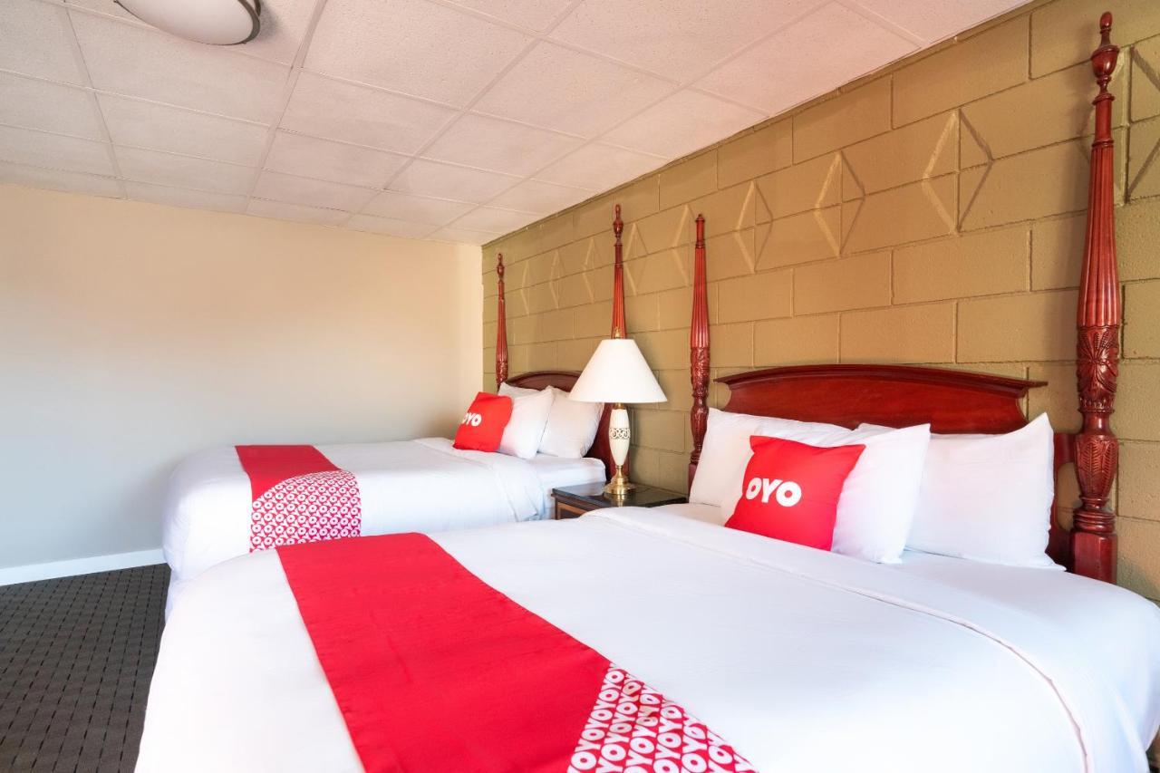 Oyo Hotel Malden Ma Broadway 外观 照片
