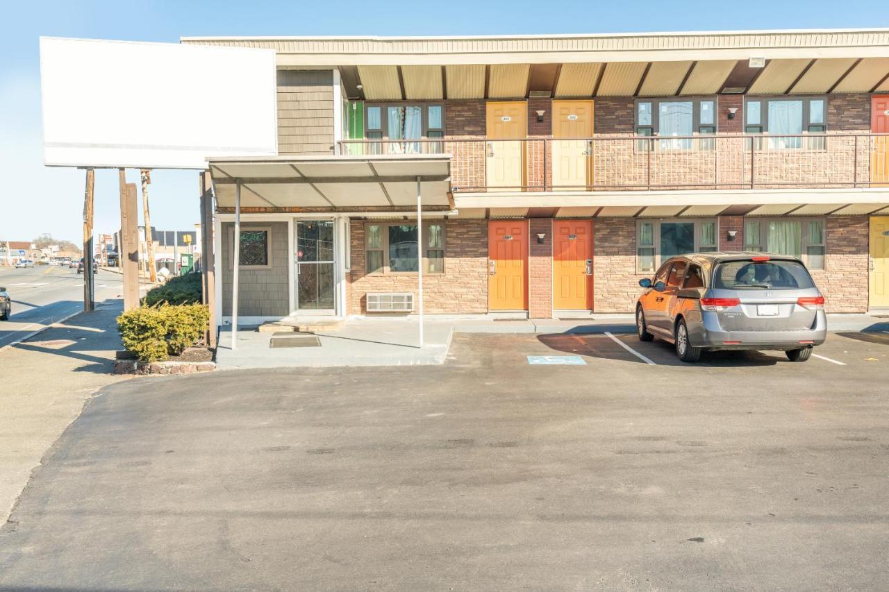 Oyo Hotel Malden Ma Broadway 外观 照片